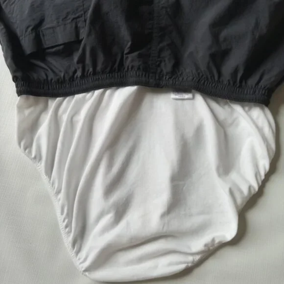 Vintage 1994 Nike Black Brief Lined Nylon Drawstring Activewear Shorts Size XL - Picture 4 of 12
